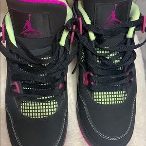 Ultra violet 4s